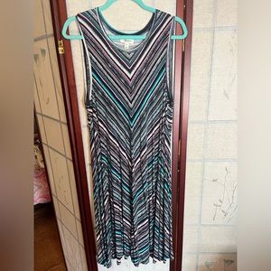 V Striped Summer Midi Dress